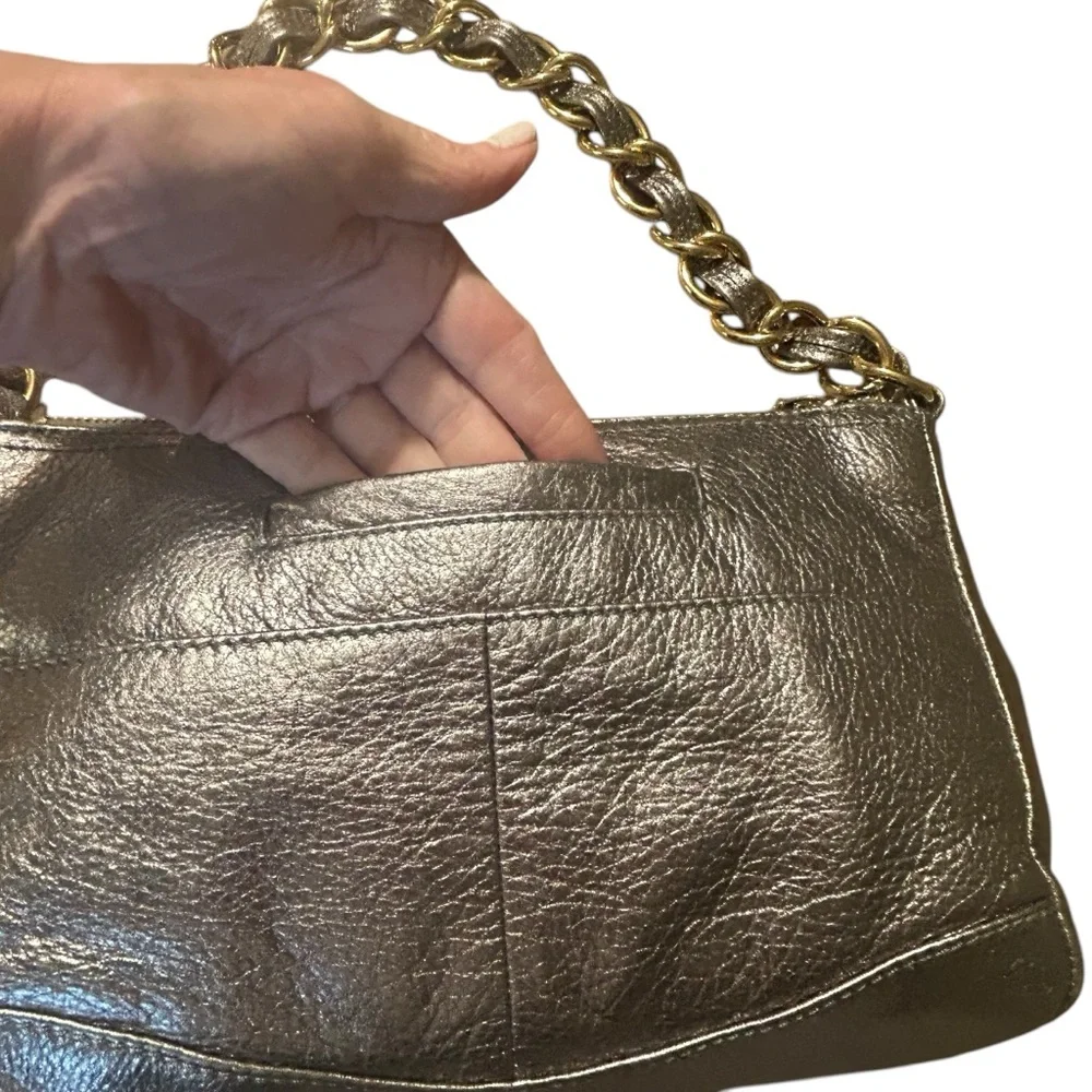 B. Makowsky Metallic Silver Leather/
Chunky Gold Chain/Y2K Glam Baguette Purse - Picture 6 of 10